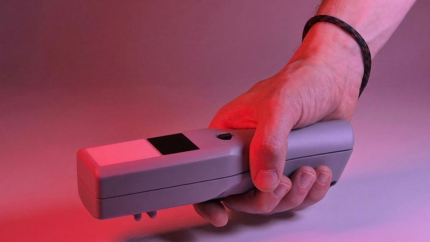 MANTI-S Lite Handheld NDVI Sensor for Turf & Crop Health | Made in Britain